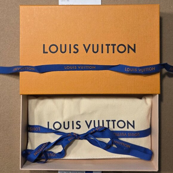 PF CLEMENCE MNG FUCHSIA - Picture 1 of 4